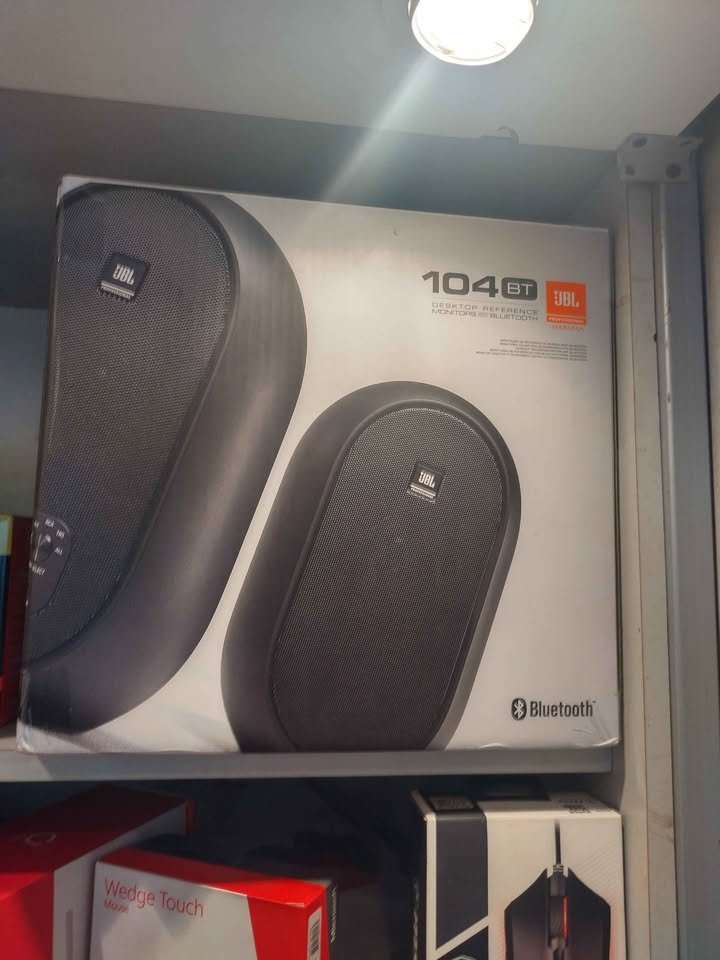 Cornetas de monitor  JBL One Series 104-BT